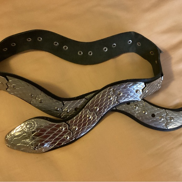 Super elegant belt!!!!!!! - Picture 2 of 3